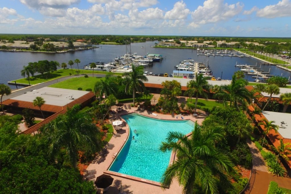 Marina: Dock