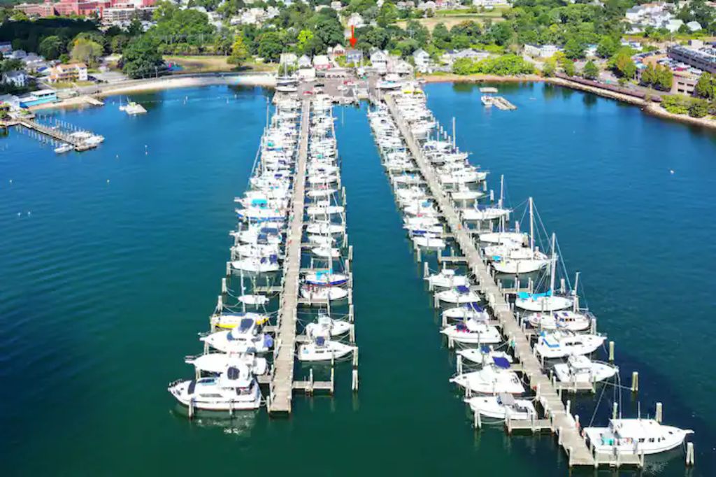 Marina: Slip for rent in New London, CT - 06320