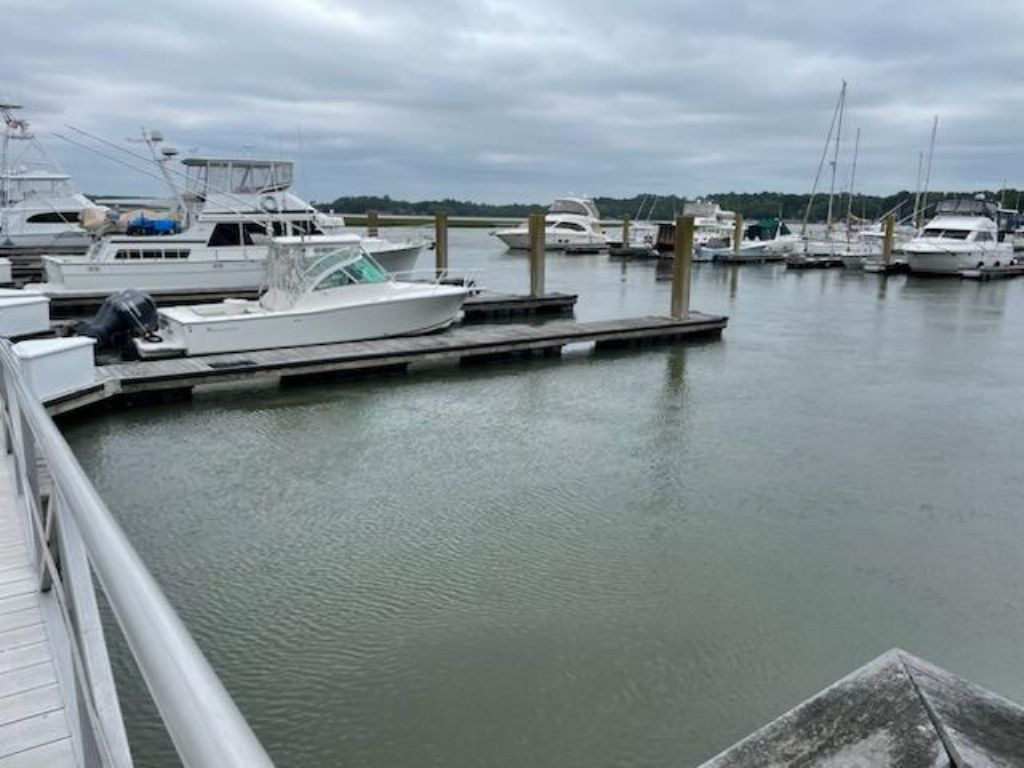 Marina: Dock