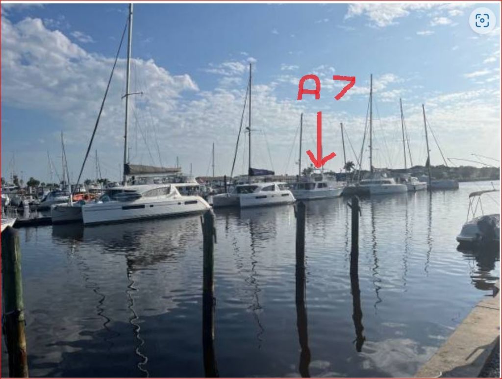 Marina: Dock