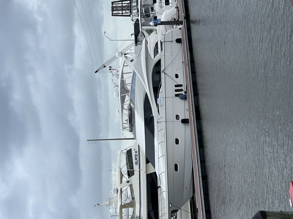 Marina: Dock