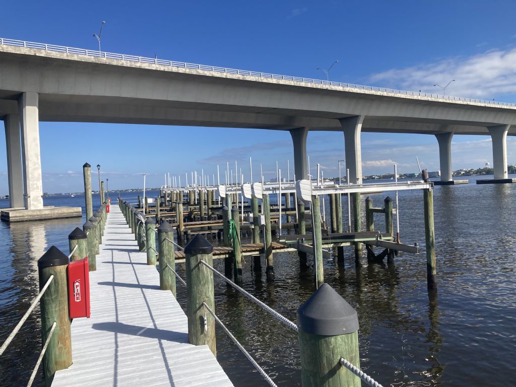 Condo: Dock
