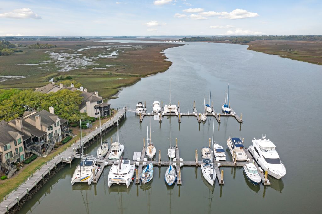 Marina: Dock
