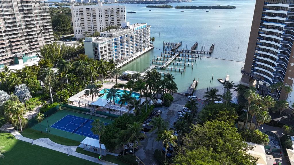 Marina: Dock for rent in Miami, FLSE - 33138