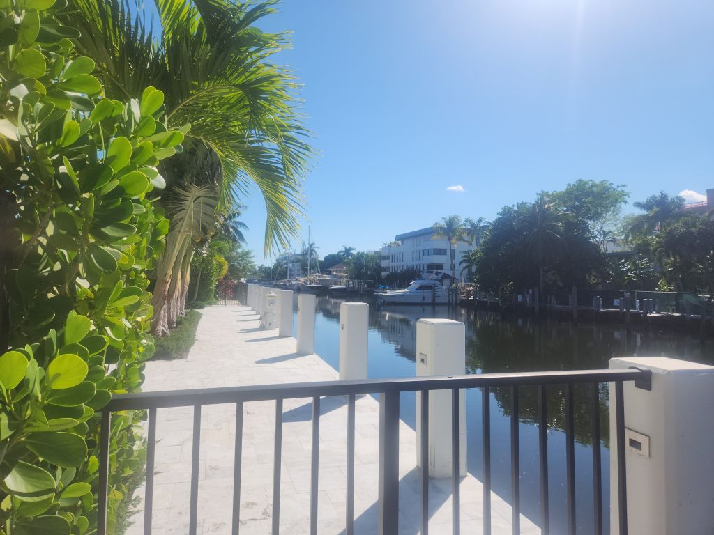 Home: Dock
