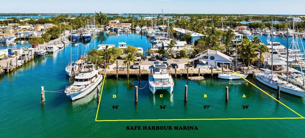 Marina:&nbsp;Slip for sale&nbsp;in&nbsp;Stock Island, FLKY - 33040
