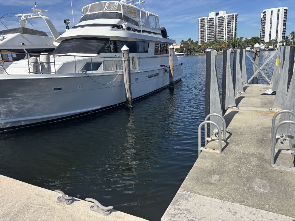 Marina: Dock